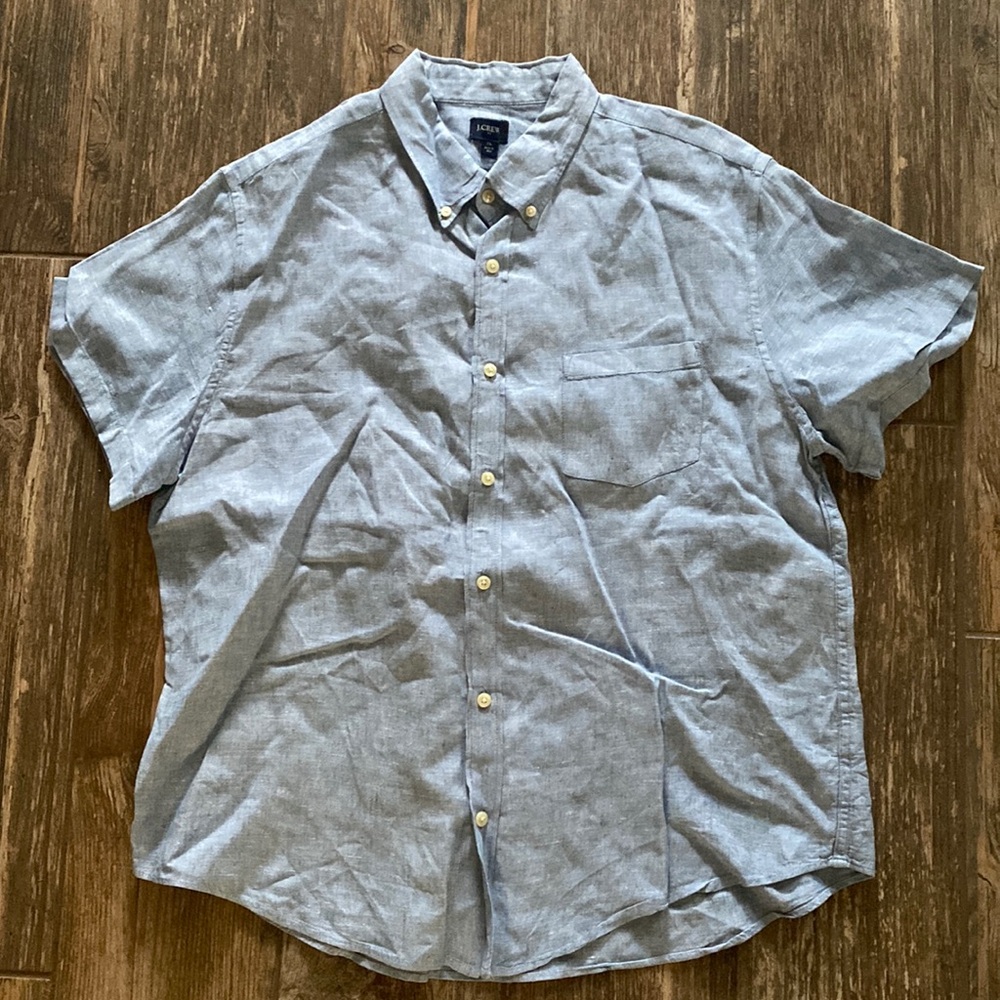 Men’s size XL J Crew linen chambray blue shirt short sleeved